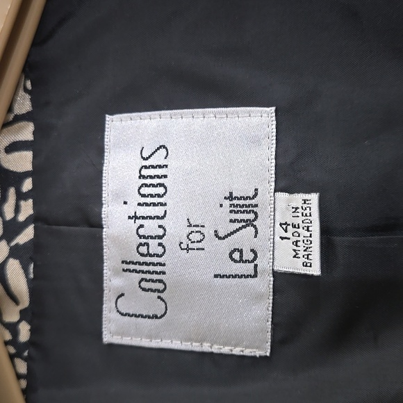 Le Suit jacket like new condition - Picture 3 of 10